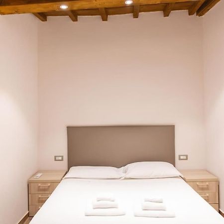 Cozy And Charmin 3Br Apartment Steps By Duomo Florence Exterior photo