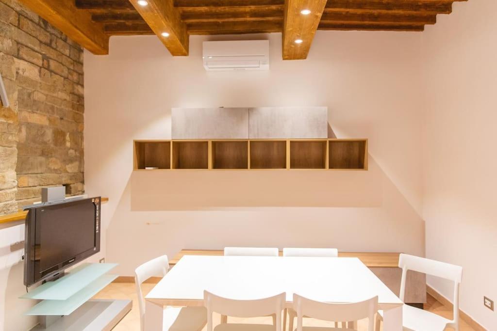 Cozy And Charmin 3Br Apartment Steps By Duomo Florence Exterior photo