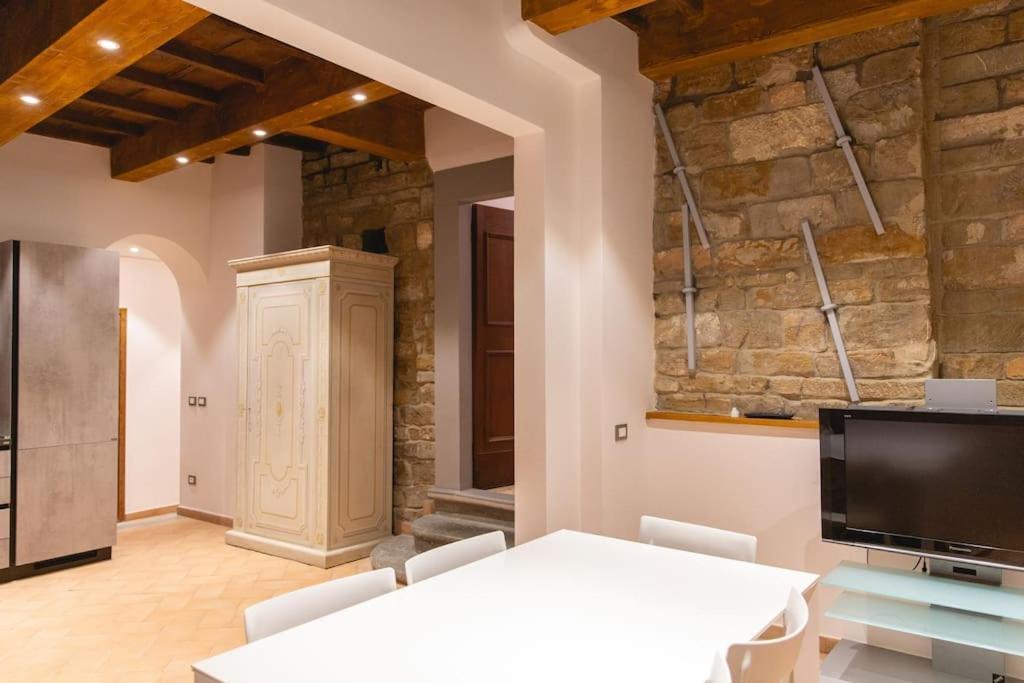 Cozy And Charmin 3Br Apartment Steps By Duomo Florence Exterior photo