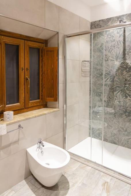Cozy And Charmin 3Br Apartment Steps By Duomo Florence Exterior photo